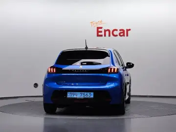 2023 Peugeot 208 с пробегом 103 228 км