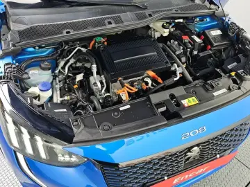 2023 Peugeot 208 с пробегом 103 228 км