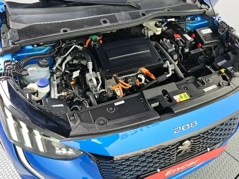 2023 Peugeot 208 с пробегом 103 228 км