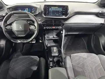 2023 Peugeot 208 с пробегом 103 228 км