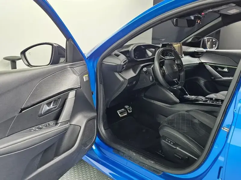 2023 Peugeot 208 с пробегом 103 228 км