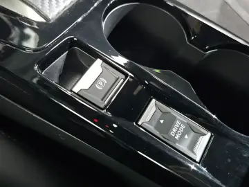 2023 Peugeot 208 с пробегом 103 228 км