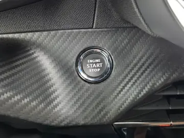 2023 Peugeot 208 с пробегом 103 228 км