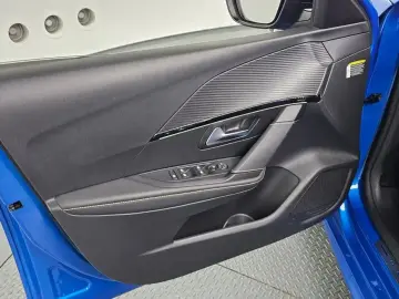 2023 Peugeot 208 с пробегом 103 228 км