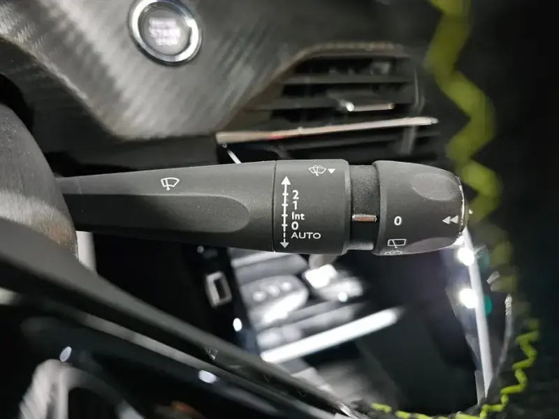 2023 Peugeot 208 с пробегом 103 228 км