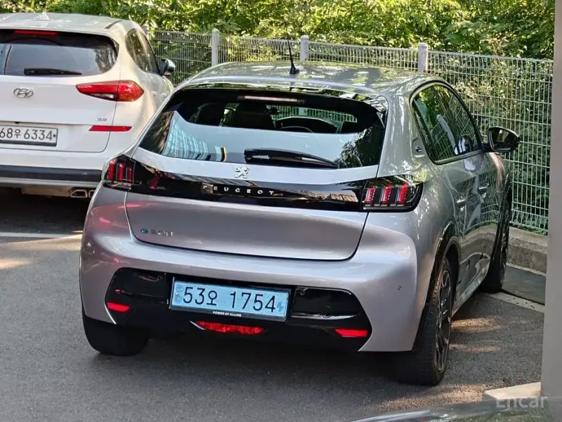 2022 Peugeot 208 с пробегом 104 200 км
