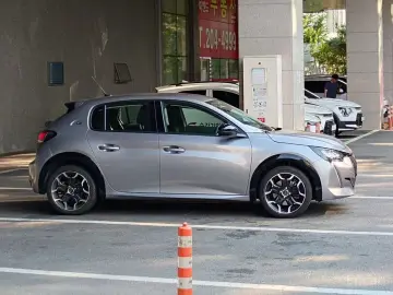 2022 Peugeot 208 с пробегом 104 200 км