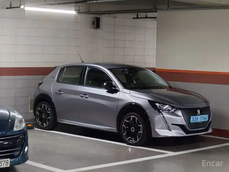 2022 Peugeot 208 с пробегом 104 200 км