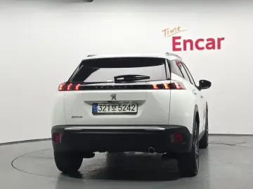 2021 Peugeot 2008 с пробегом 47 919 км