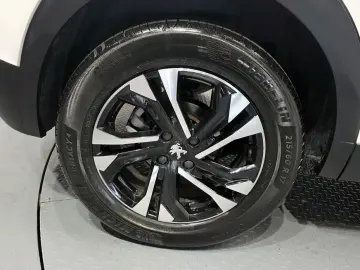 2021 Peugeot 2008 с пробегом 47 919 км