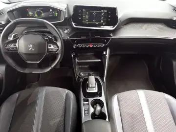 2021 Peugeot 2008 с пробегом 47 919 км
