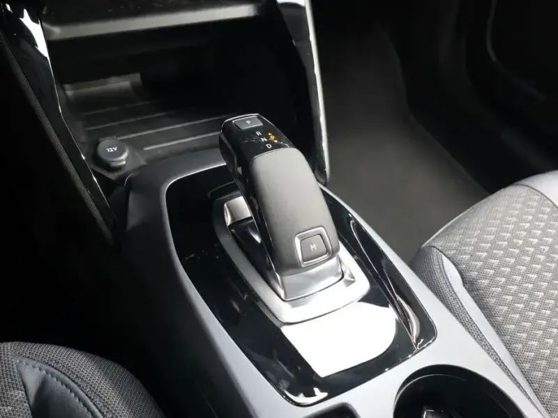 2021 Peugeot 2008 с пробегом 47 919 км