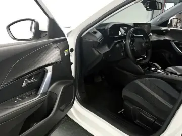 2021 Peugeot 2008 с пробегом 47 919 км