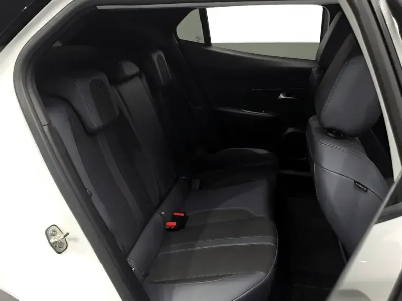 2021 Peugeot 2008 с пробегом 47 919 км