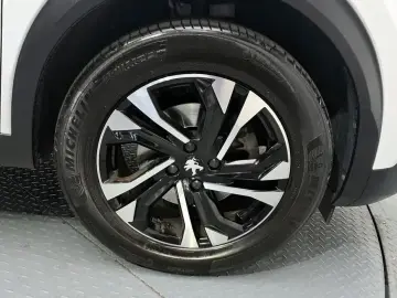2021 Peugeot 2008 с пробегом 47 919 км
