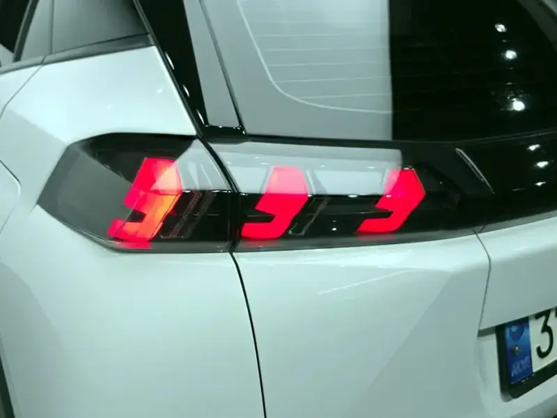 2021 Peugeot 2008 с пробегом 47 919 км