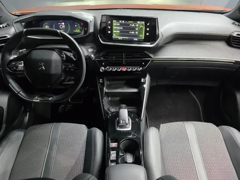 2020 Peugeot 2008 с пробегом 142 886 км