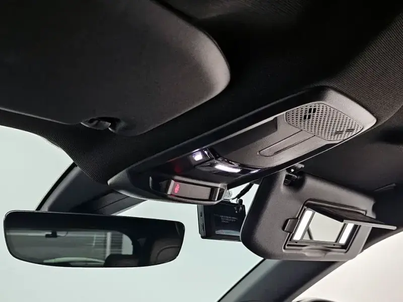2023 Peugeot 2008 с пробегом 42 981 км