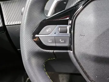 2023 Peugeot 2008 с пробегом 42 981 км