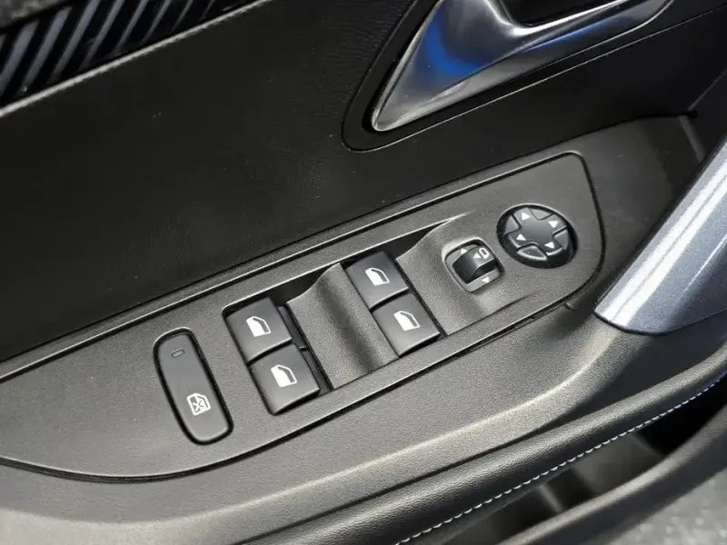 2021 Peugeot 2008 с пробегом 119 624 км