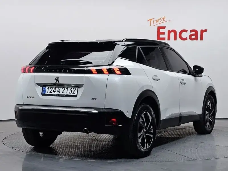 2021 Peugeot 2008 с пробегом 34 251 км