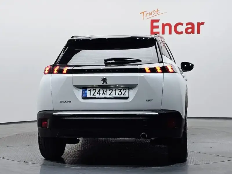 2021 Peugeot 2008 с пробегом 34 251 км
