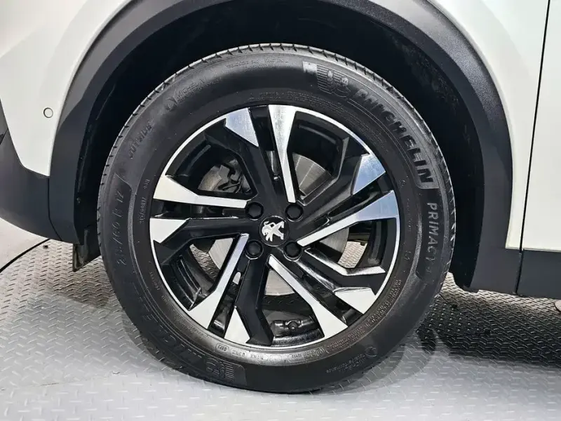 2021 Peugeot 2008 с пробегом 34 251 км