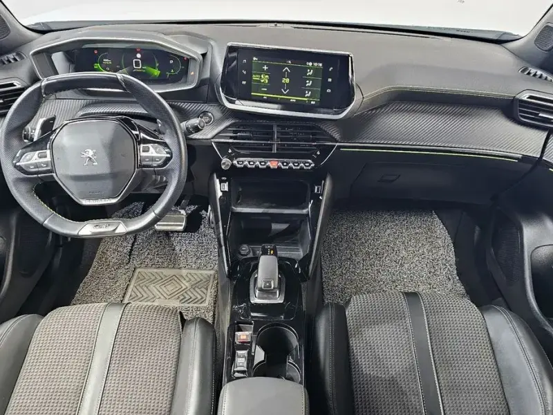 2021 Peugeot 2008 с пробегом 34 251 км