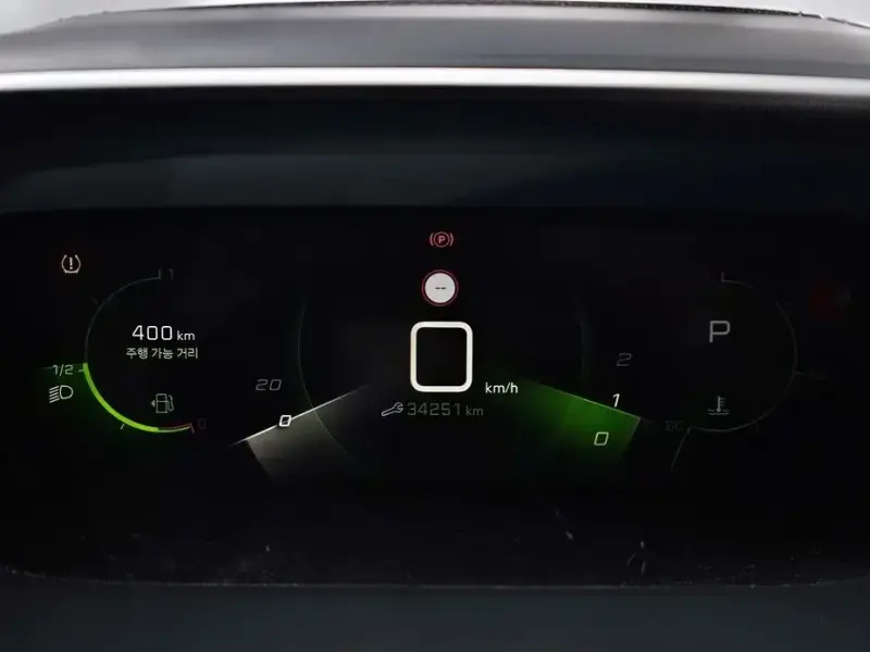 2021 Peugeot 2008 с пробегом 34 251 км