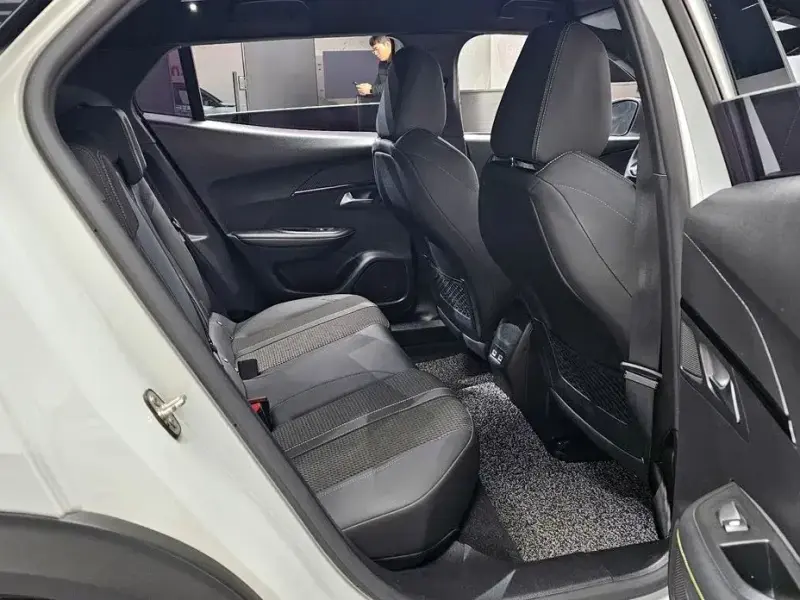 2021 Peugeot 2008 с пробегом 34 251 км