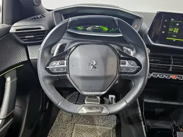 2021 Peugeot 2008 с пробегом 34 251 км