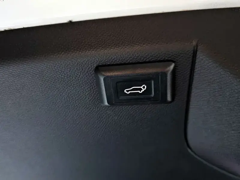 2021 Peugeot 2008 с пробегом 34 251 км