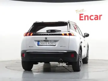 2021 Peugeot 2008 с пробегом 67 885 км