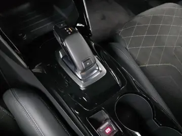 2021 Peugeot 2008 с пробегом 67 885 км