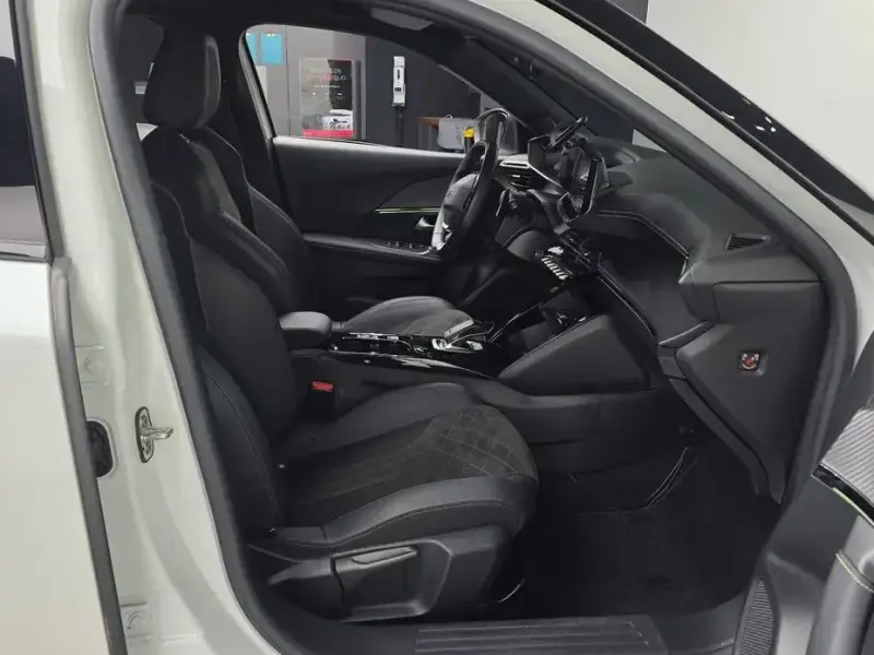 2021 Peugeot 2008 с пробегом 67 885 км