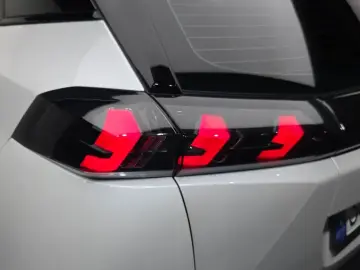 2021 Peugeot 2008 с пробегом 67 885 км