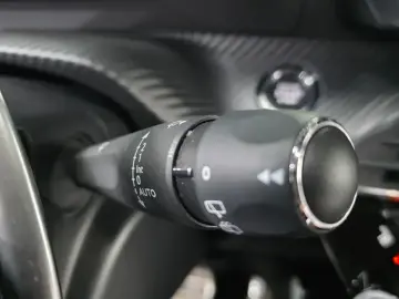 2021 Peugeot 2008 с пробегом 67 885 км
