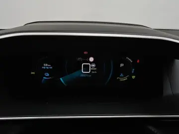 2023 Peugeot 2008 с пробегом 28 371 км
