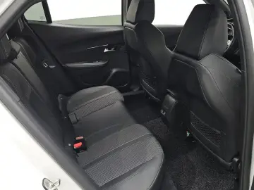 2023 Peugeot 2008 с пробегом 28 371 км