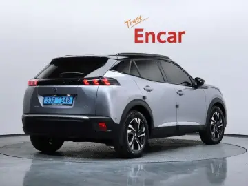2021 Peugeot 2008 с пробегом 67 083 км