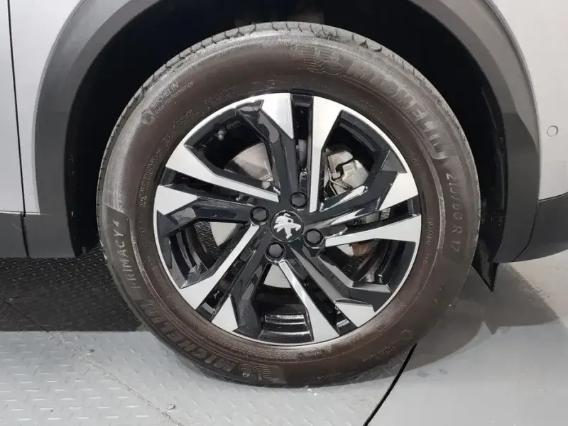 2021 Peugeot 2008 с пробегом 67 083 км