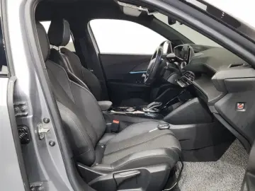 2021 Peugeot 2008 с пробегом 67 083 км