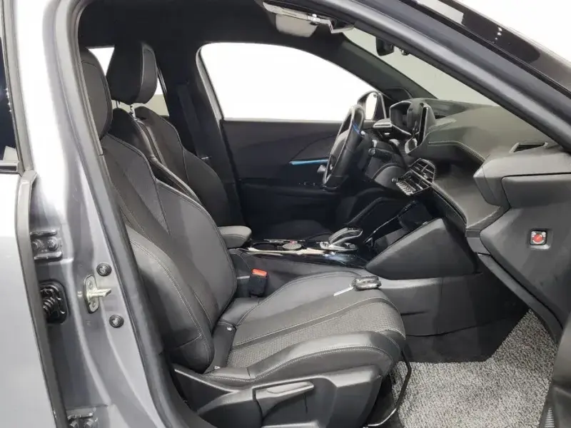 2021 Peugeot 2008 с пробегом 67 083 км