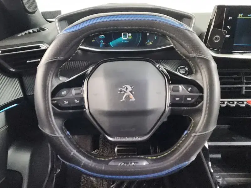 2021 Peugeot 2008 с пробегом 67 083 км