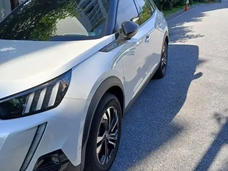 2021 Peugeot 2008 с пробегом 68 000 км