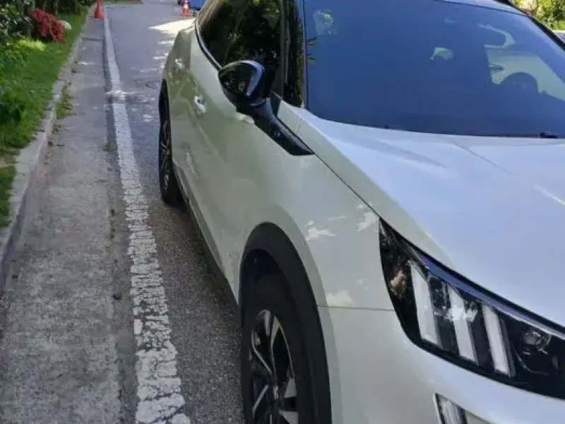 2021 Peugeot 2008 с пробегом 68 000 км