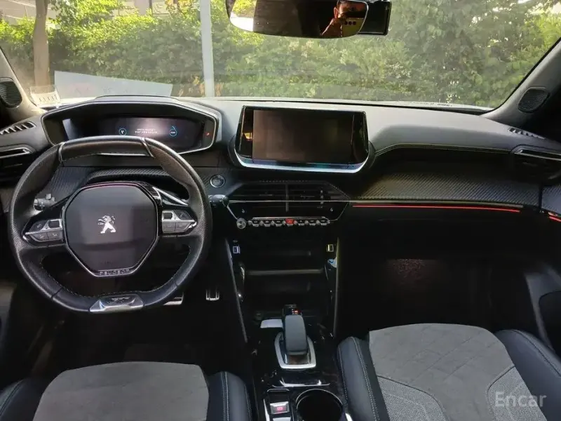 2021 Peugeot 2008 с пробегом 68 000 км