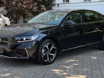 Volkswagen Passat (North America and China)