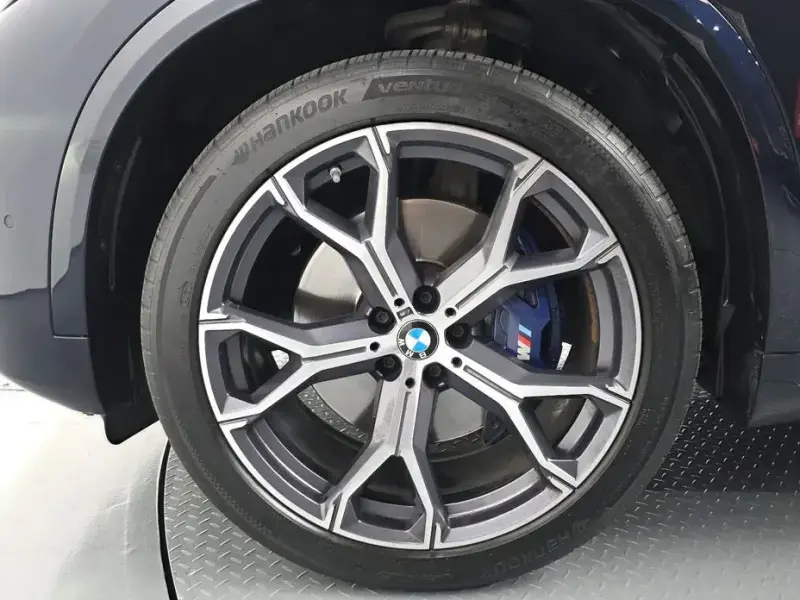 2023 BMW X5 с пробегом 101 299 км