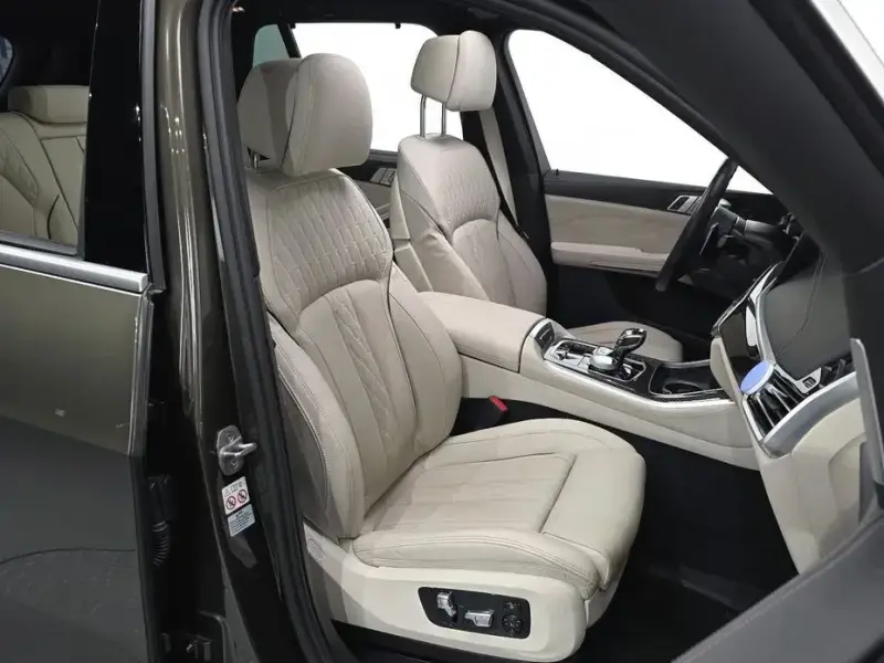 2023 BMW X5 с пробегом 48 063 км